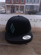 Load image into Gallery viewer, Black Snapback
